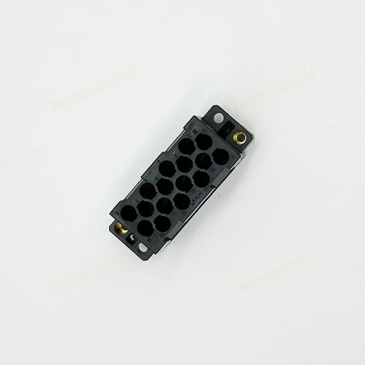 特诚科技PBT精密注塑件实拍 2